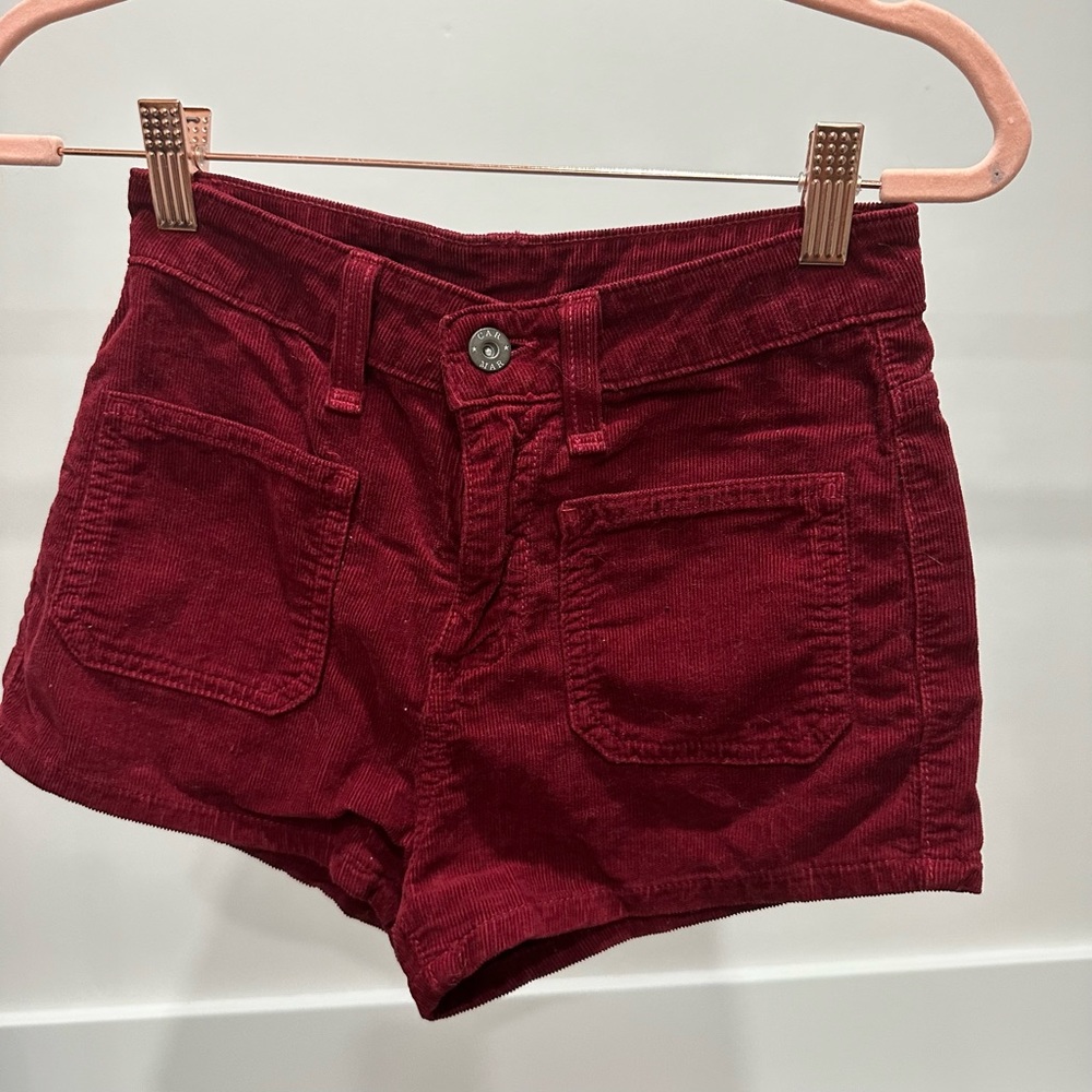 LF Camar Maroon shorts